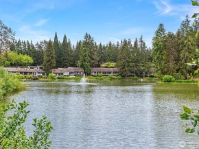 6582 137th Avenue NE 414, Redmond WA 98052