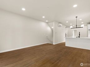 16823 Alder Way G2, Lynnwood WA 98037