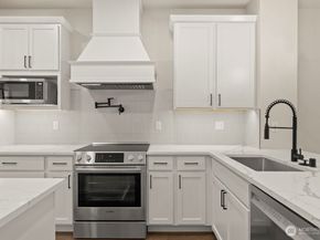 16823 Alder Way G2, Lynnwood WA 98037