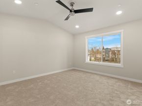 16823 Alder Way G2, Lynnwood WA 98037