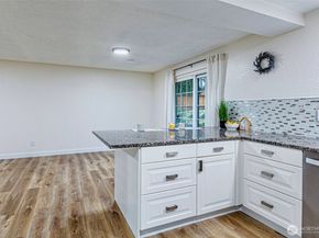 2419 SW 319th Place, Federal Way WA 98023