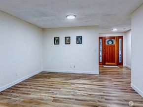 2419 SW 319th Place, Federal Way WA 98023