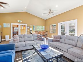 1215 S 237th Lane 1308, Des Moines WA 98198