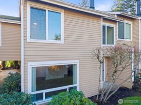 1215 S 237th Lane 1308, Des Moines WA 98198