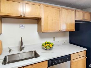 1215 S 237th Lane 1308, Des Moines WA 98198