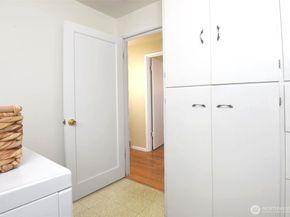 865 NW 75th Street, Seattle WA 98117