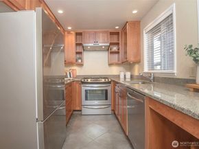 865 NW 75th Street, Seattle WA 98117