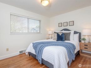 865 NW 75th Street, Seattle WA 98117