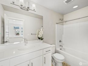 4026 215th Place SE, Bothell WA 98021