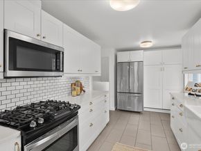 7718 204th Place SW, Edmonds WA 98026