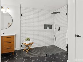 7718 204th Place SW, Edmonds WA 98026