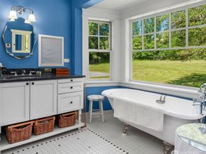 19840 Vashon Highway SW, Vashon WA 98070