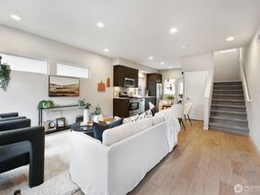 3660 Courtland Place S, Seattle WA 98144