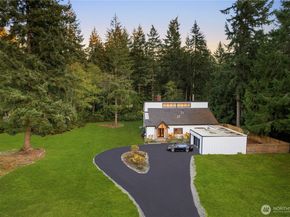 7610 220th Avenue NE, Redmond WA 98053
