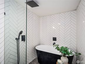 7610 220th Avenue NE, Redmond WA 98053