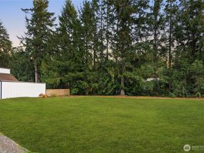 7610 220th Avenue NE, Redmond WA 98053
