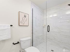 6546 A Latona Avenue NE, Seattle WA 98115