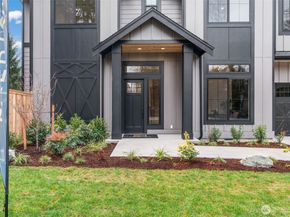 7329 151st Avenue NE, Redmond WA 98052