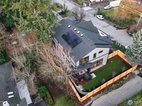 7329 151st Avenue NE, Redmond WA 98052