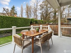 3710 NE 41st Street, Seattle WA 98105