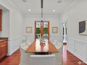 3710 NE 41st Street, Seattle WA 98105