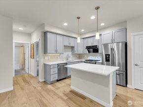 3511 NE 146th Place, Lake Forest Park WA 98155