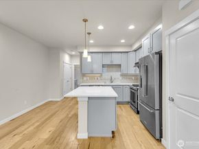 3511 NE 146th Place, Lake Forest Park WA 98155