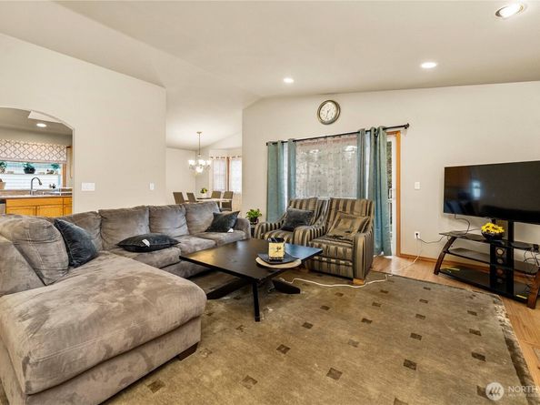 5145 B S Augusta, Seattle WA 98178