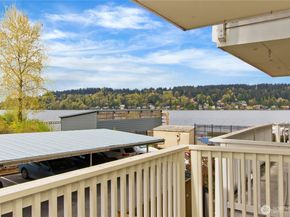 5021 Ripley Lane N 102, Renton WA 98056