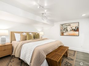 210 W McGraw Street, Seattle WA 98119