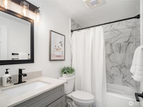 12602 109th Court NE G201, Kirkland WA 98034