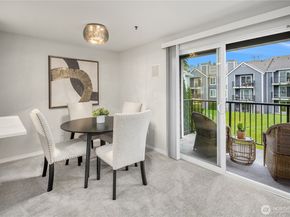 12602 109th Court NE G201, Kirkland WA 98034