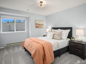 12602 109th Court NE G201, Kirkland WA 98034