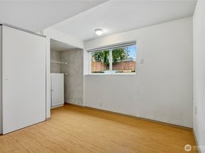 23114 110th Avenue SE, Kent WA 98031