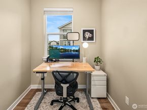 22928 80th Park West, Edmonds WA 98026