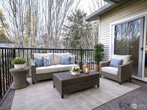 15000 Juanita Drive NE 403, Kenmore WA 98028