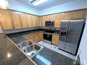 15000 Juanita Drive NE 403, Kenmore WA 98028