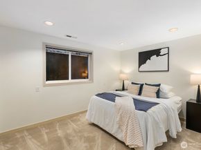 1231 5th Avenue N 302, Seattle WA 98109