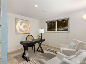 1231 5th Avenue N 302, Seattle WA 98109