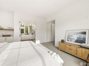 26030 NE 29th Place, Redmond WA 98053