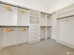 26030 NE 29th Place, Redmond WA 98053