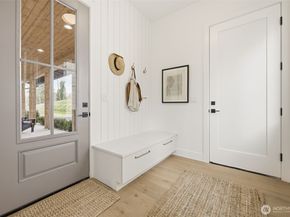 26030 NE 29th Place, Redmond WA 98053