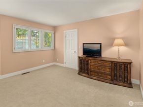 1708 Bellevue Way NE, Bellevue WA 98004