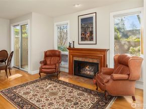 1708 Bellevue Way NE, Bellevue WA 98004