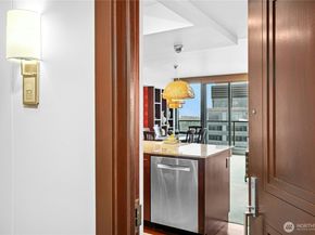 650 Bellevue Way NE 3705, Bellevue WA 98004