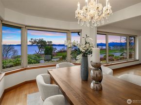 2510 Magnolia Boulevard W, Seattle WA 99819