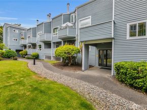 21925 7th Avenue S A103, Des Moines WA 98198