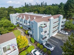 21925 7th Avenue S A103, Des Moines WA 98198