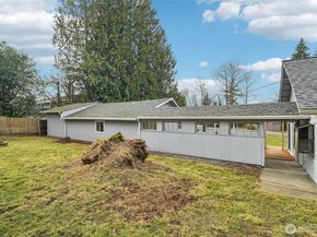 17205 Spruce Way, Lynnwood WA 98037
