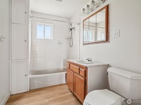 17205 Spruce Way, Lynnwood WA 98037